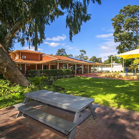 Hotel Banksia Tourist Park Perth Exterior foto